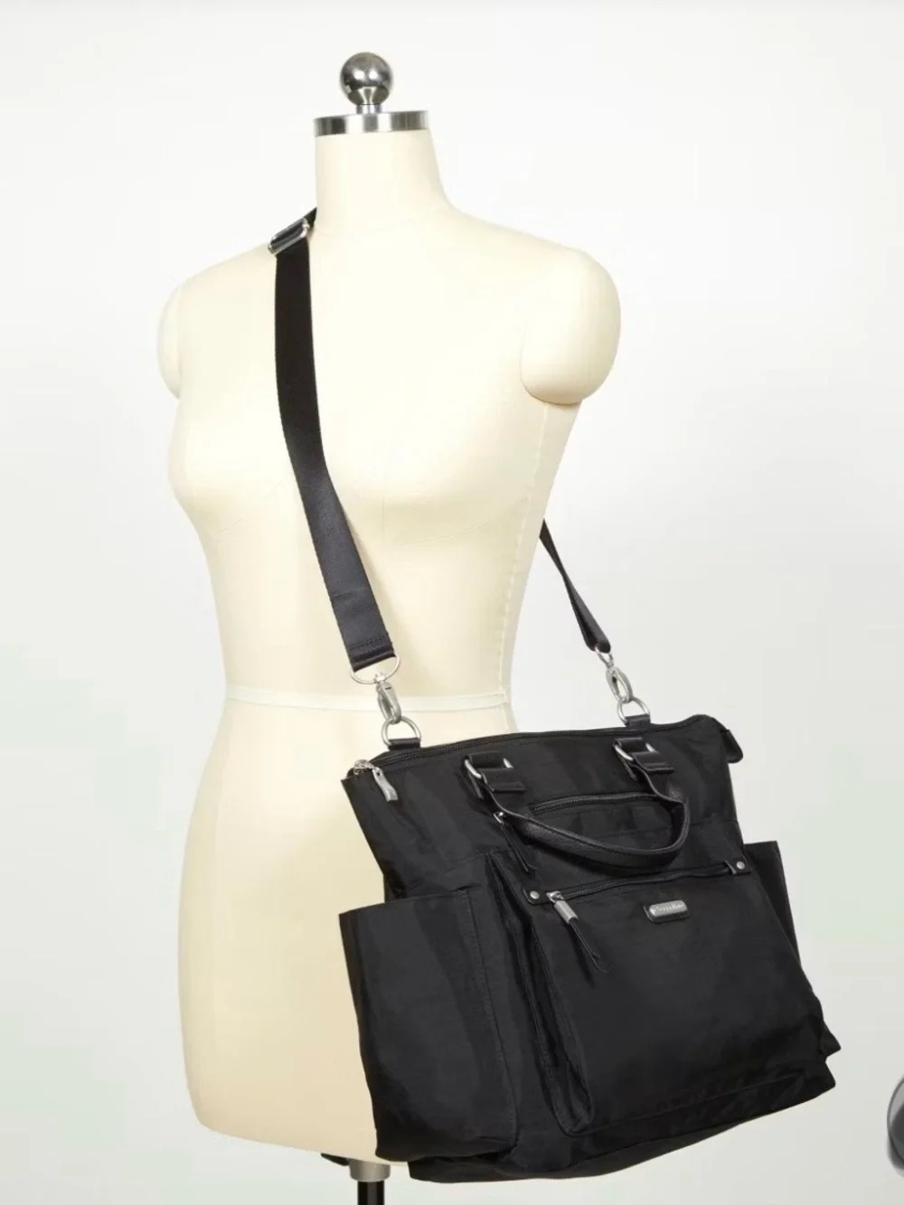 Baggallini Black Nylon Laptop Messenger with Multiple Pockets